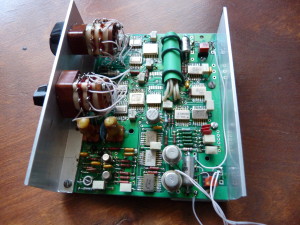 Цифровой синтезатор частоты передатчика с шагом 9 кГц